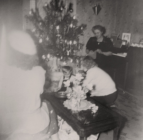 1953 Murosky Family Christmas