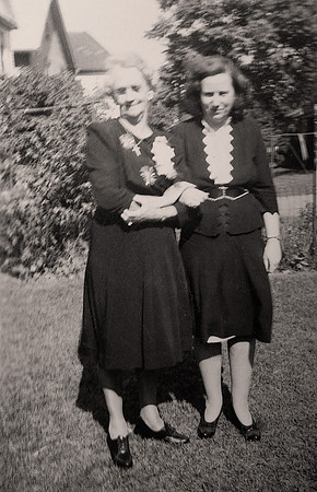 Winifred Agnes O'Neill with Madeline Gertrude McDonald