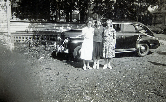 Frances Philomena Selker, Madeline Gertrude McDonald, Winifred Agnes O'Neill